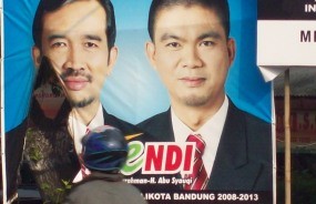 Baliho Trendi Dibakar, Alat Peraga Akan Diawasi Ketat  